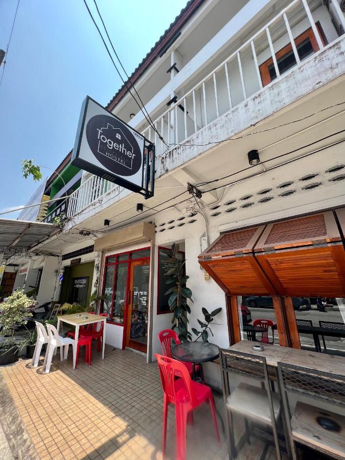 Together Backpackers Hostel Čiang Rai Exteriér fotografie